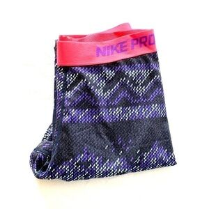 Nike Pro Women’s Dri-Fit Leggings Size M